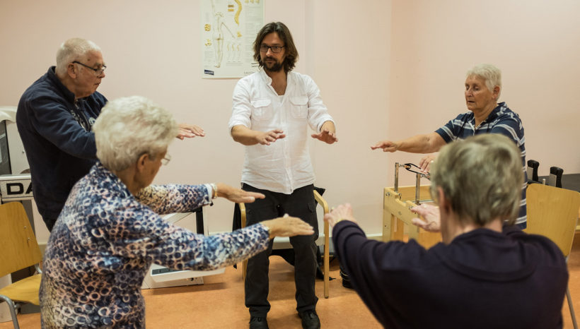 Tai Chi voor Parkinson patiënten. “Juist wat wel kan, geeft een positieve beweeg ervaring!“